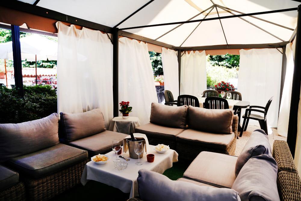 Hotel Michelangelo Arona Buitenkant foto