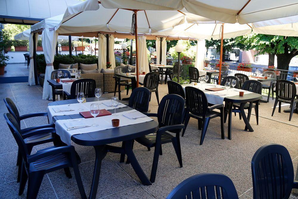Hotel Michelangelo Arona Buitenkant foto